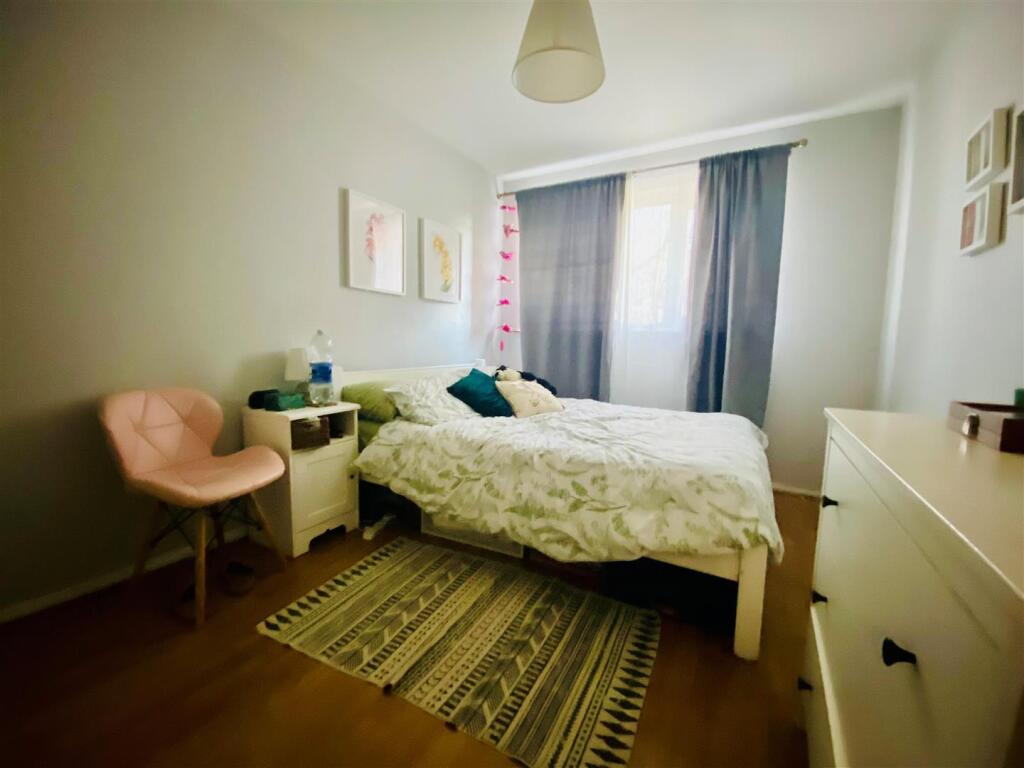 bedroom.jpg