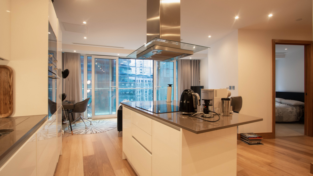 OPEN PLAN KITCHEN/LIVINGROOM ONE