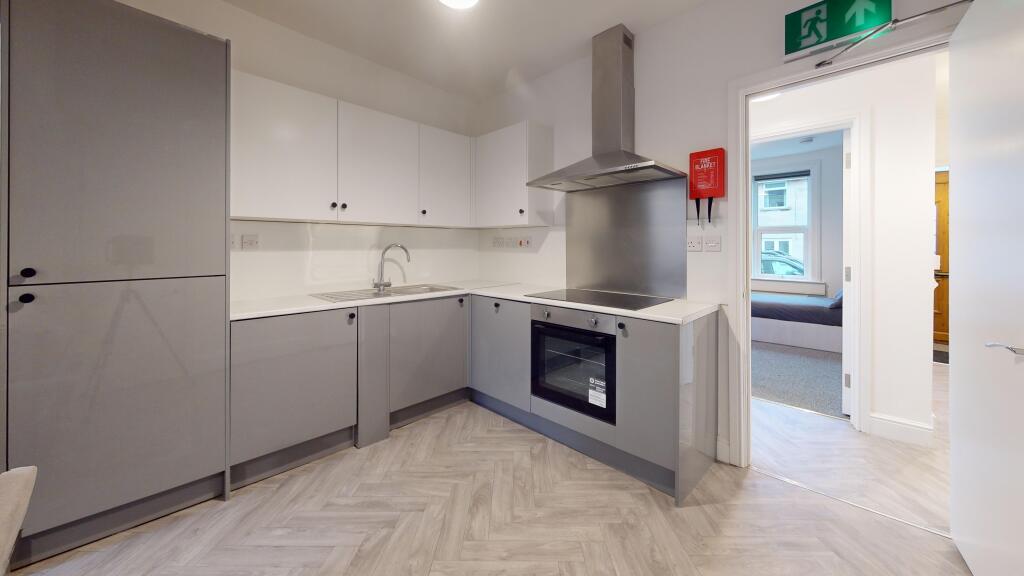 10-Marsden-Road-Kitc