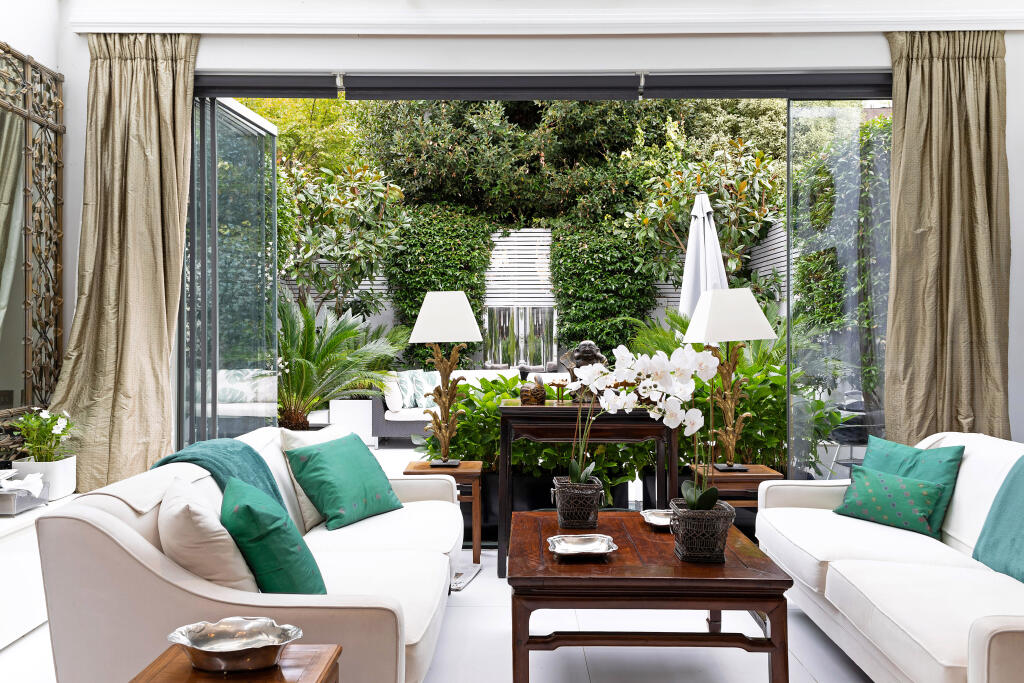 Sitting area