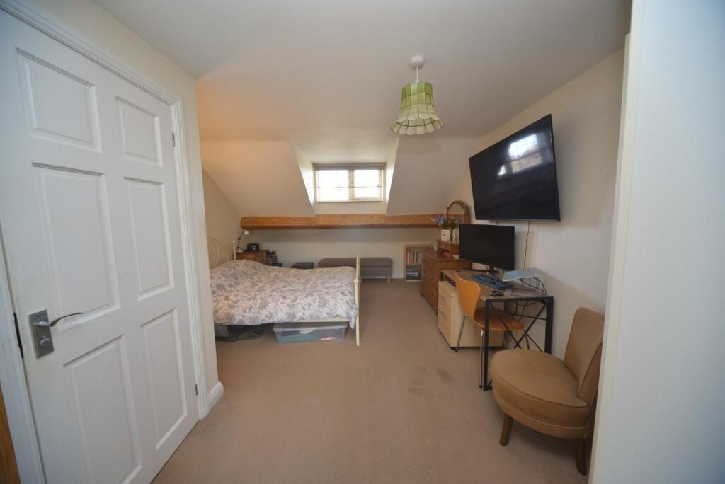 Principal bedroom.jpg