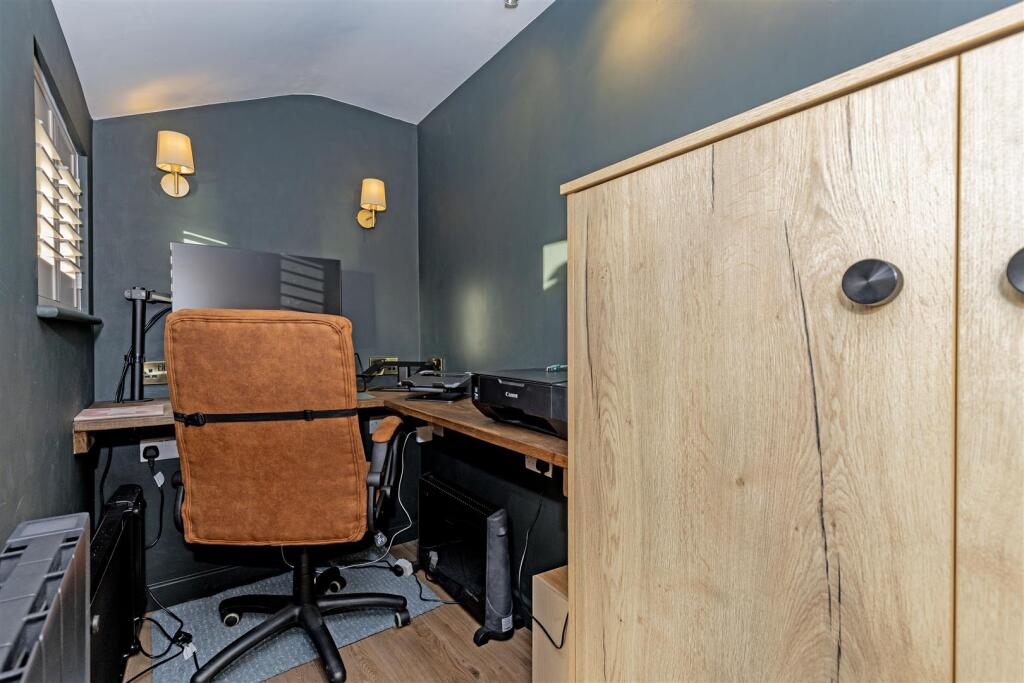 Home Office-1.jpg