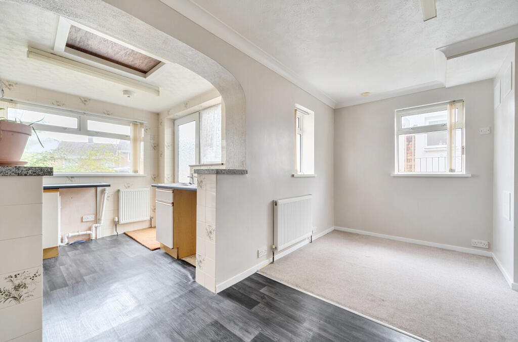 1311008-10-684c2c...