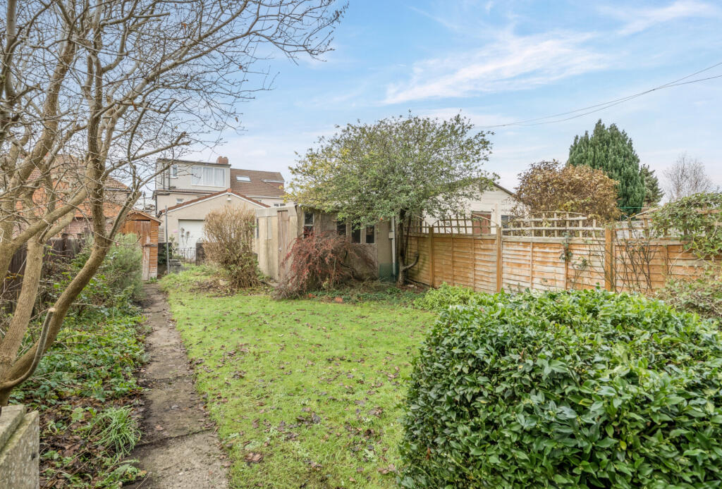 1385642-6-692708c...