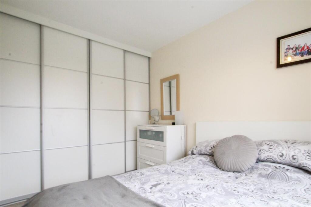 Bedroom-2.2-1-2.jpg