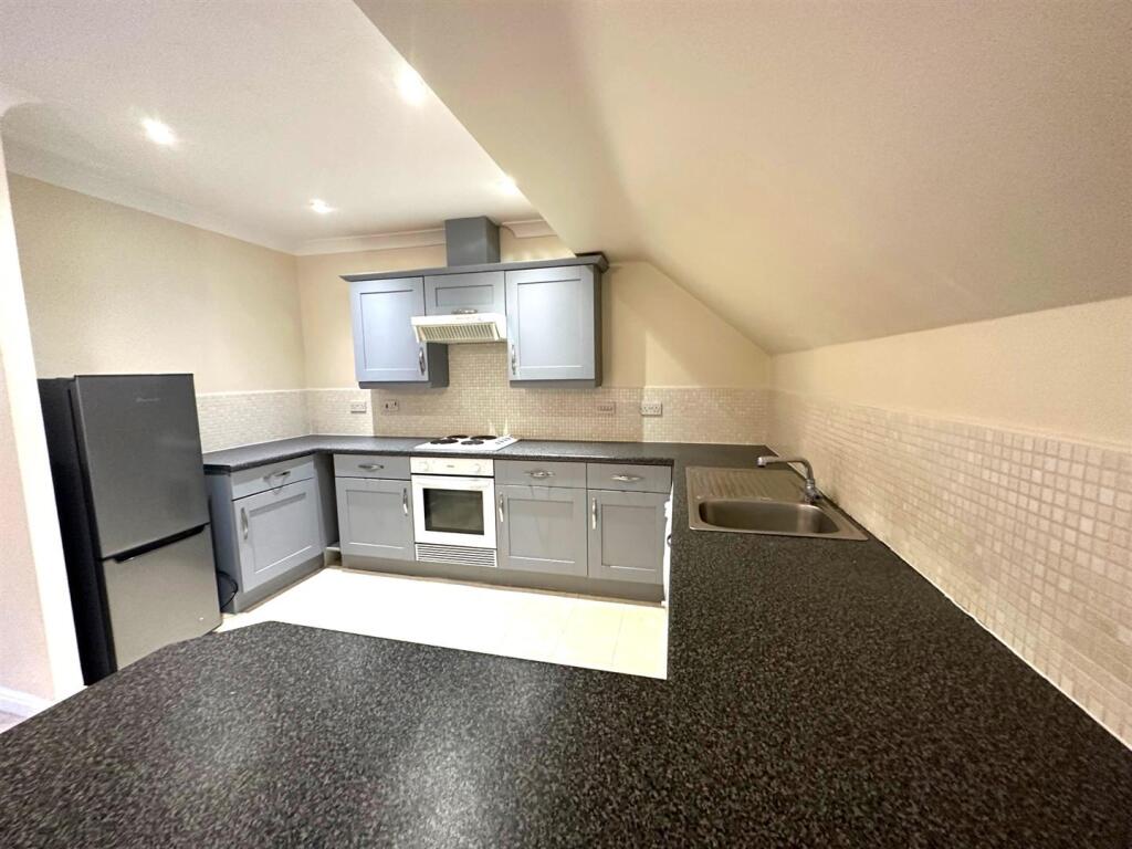 kitchen 4.jpg