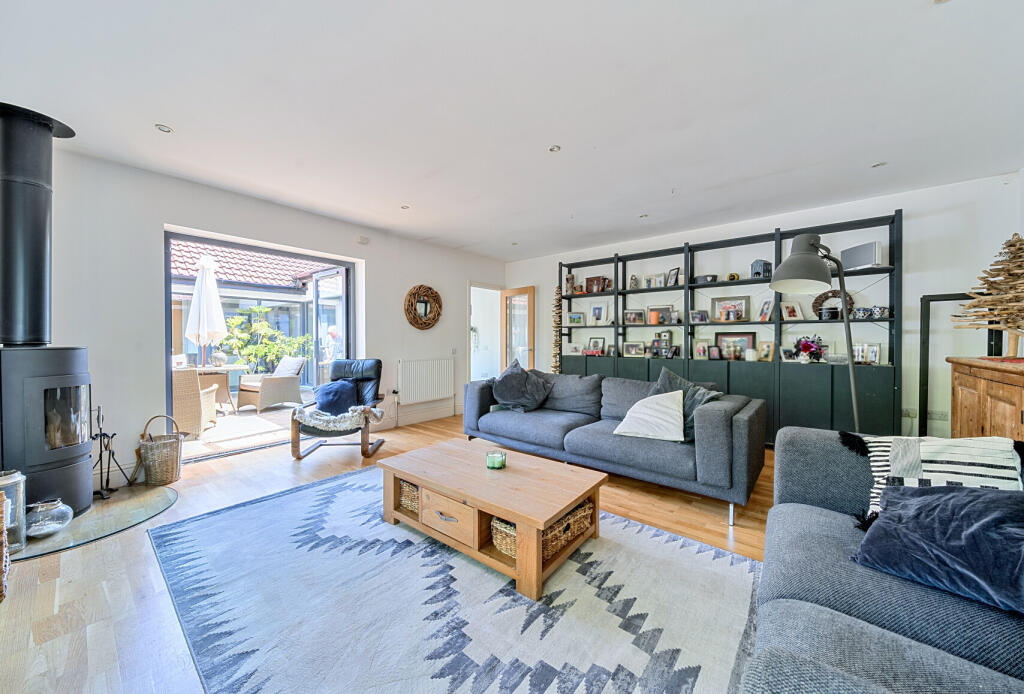 1298556-45-682f22...