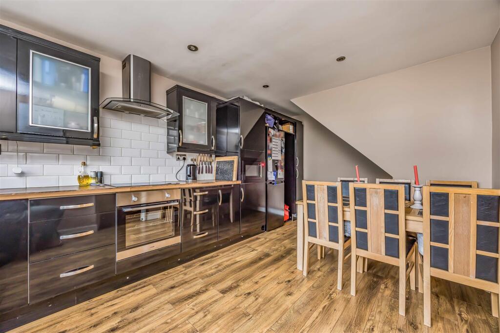 57 Zeus Lane, Waterlooville-Small-PorticoMarketing