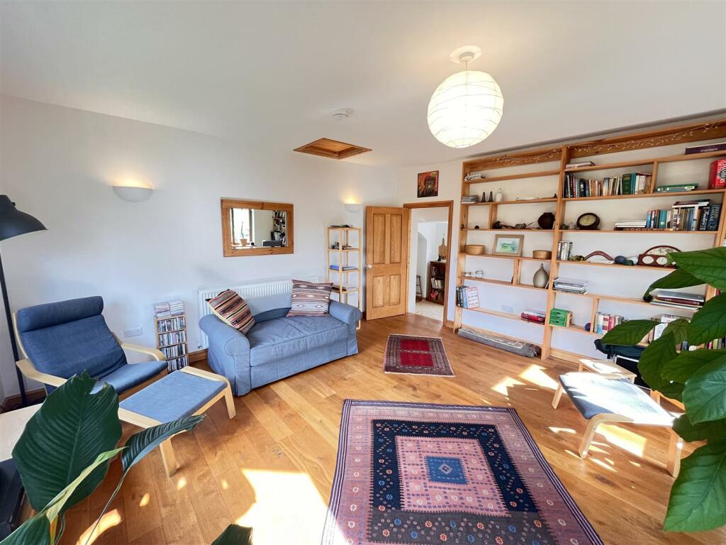 living room 2nd angle.JPG