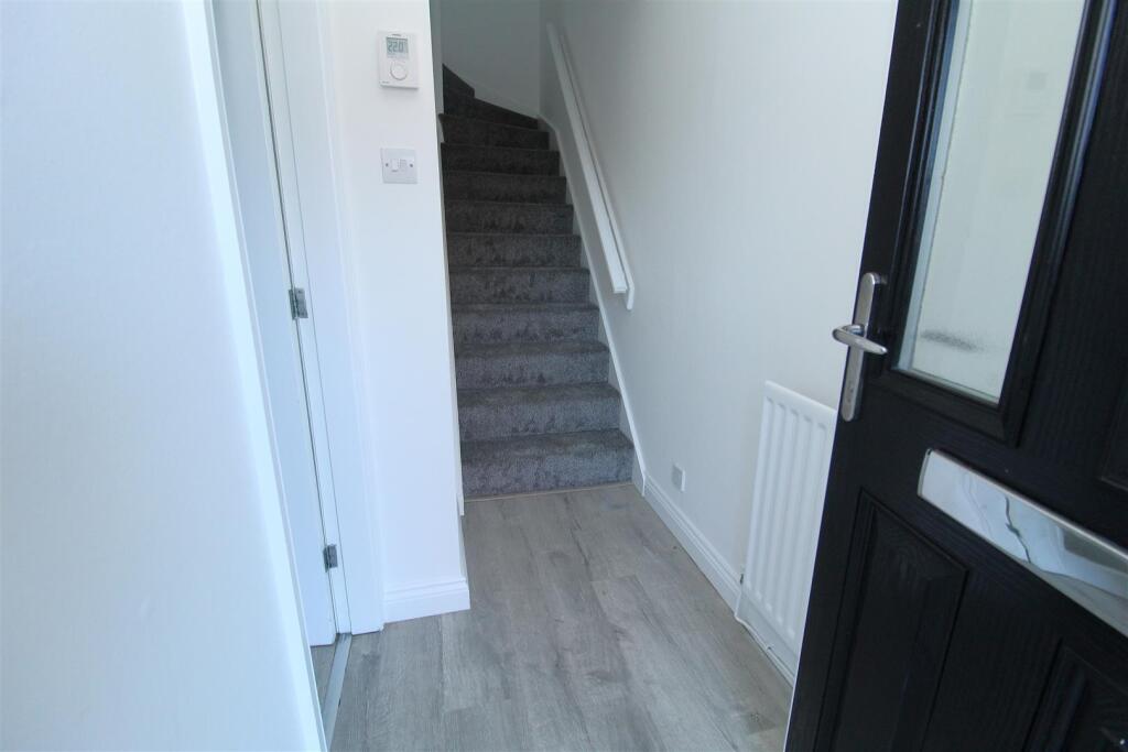 Hall1.JPG