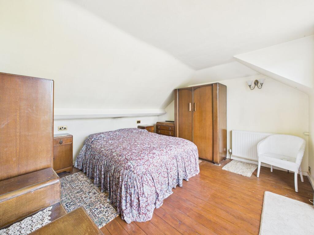 Bedroom One (First Floor)