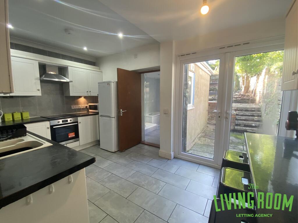 15S Kitchen