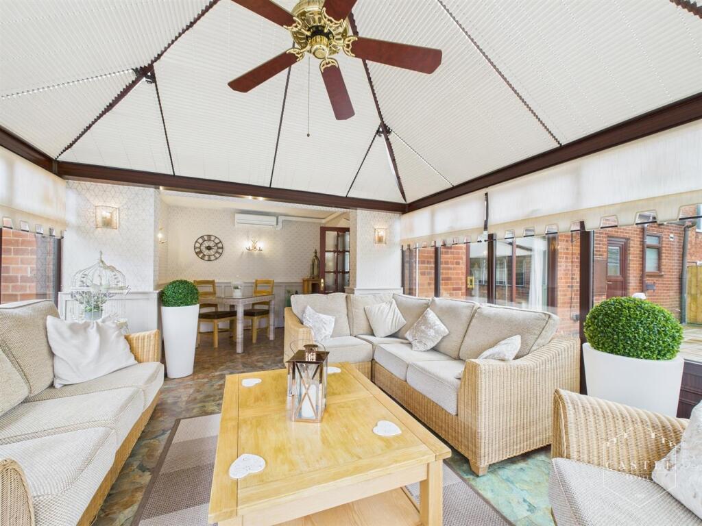 SUN ROOM