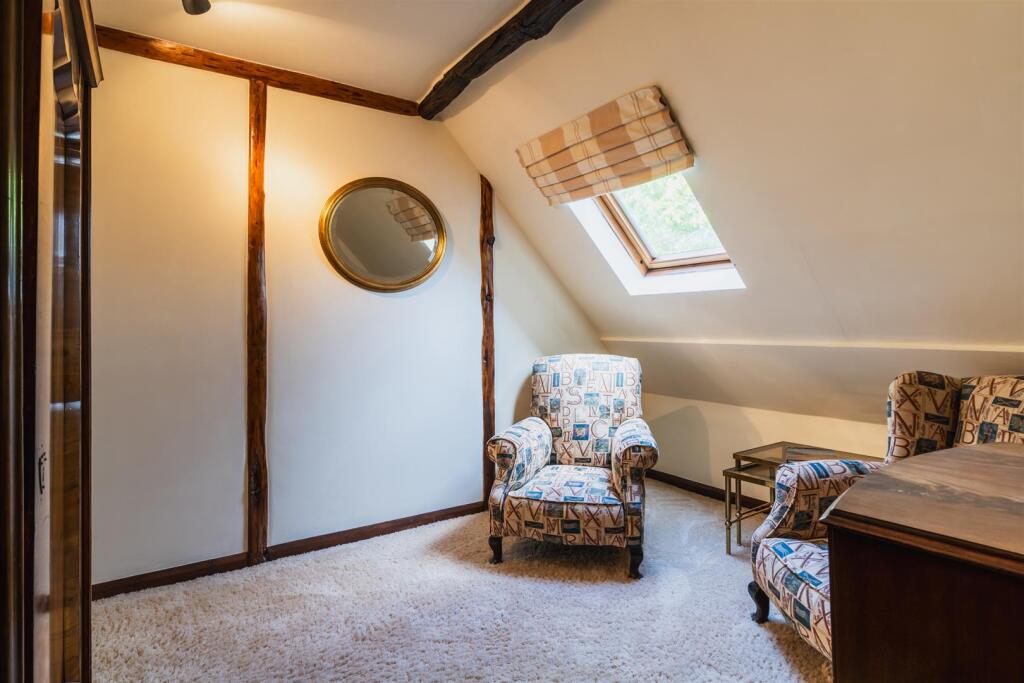 Bedroom 2 Dressing Room