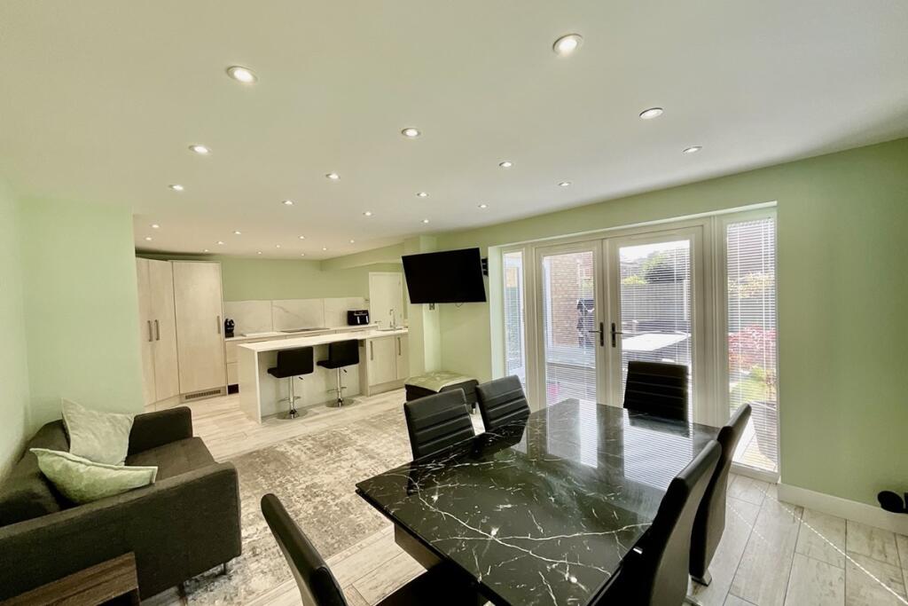 Open Plan Kitchen Di