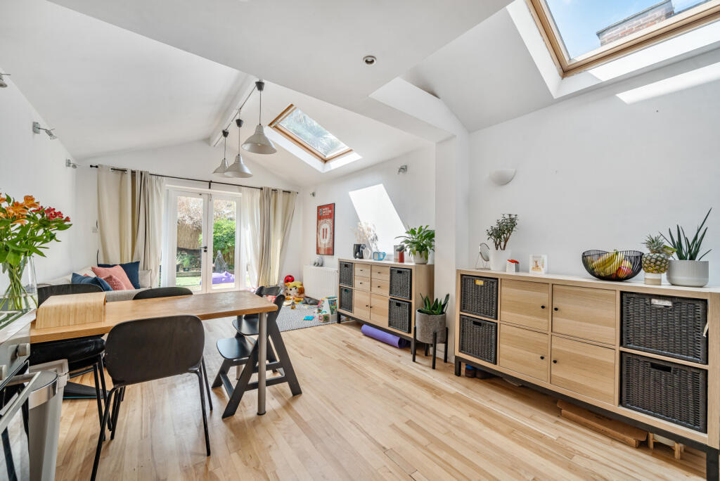 1309357-10-684c07...