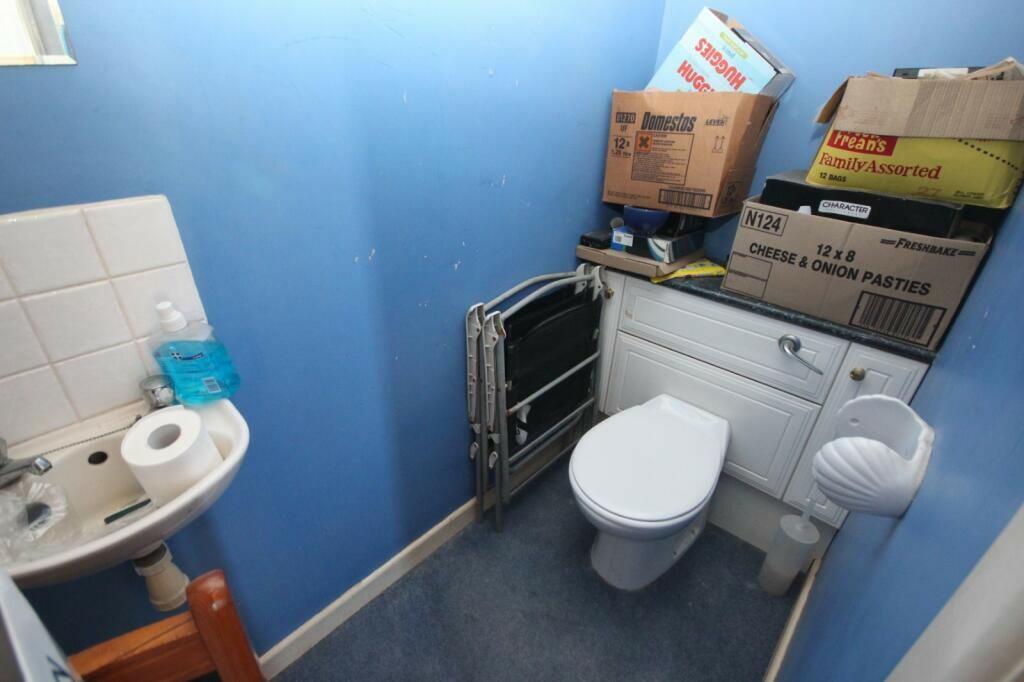 CLOAKROOM