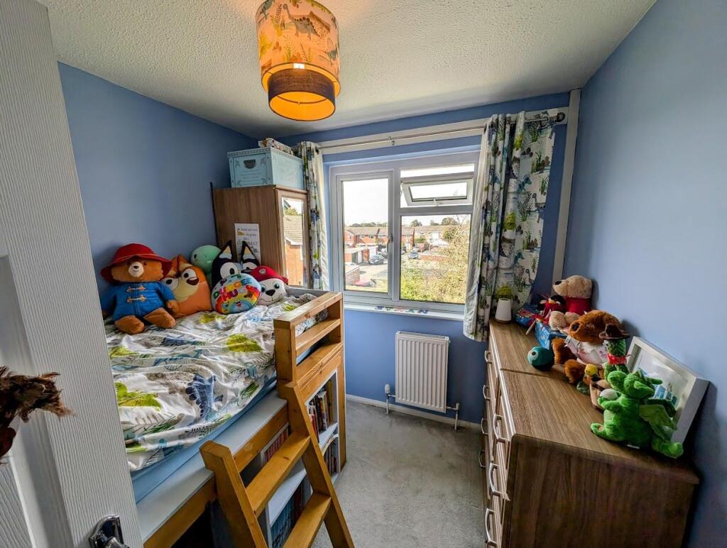 17 badgeworth bed 3.jpg