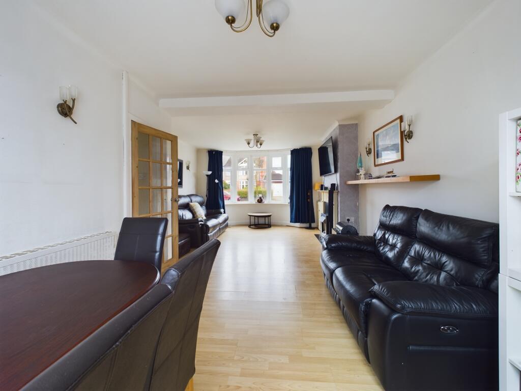 CAM05192G0-PR0004-STILL001