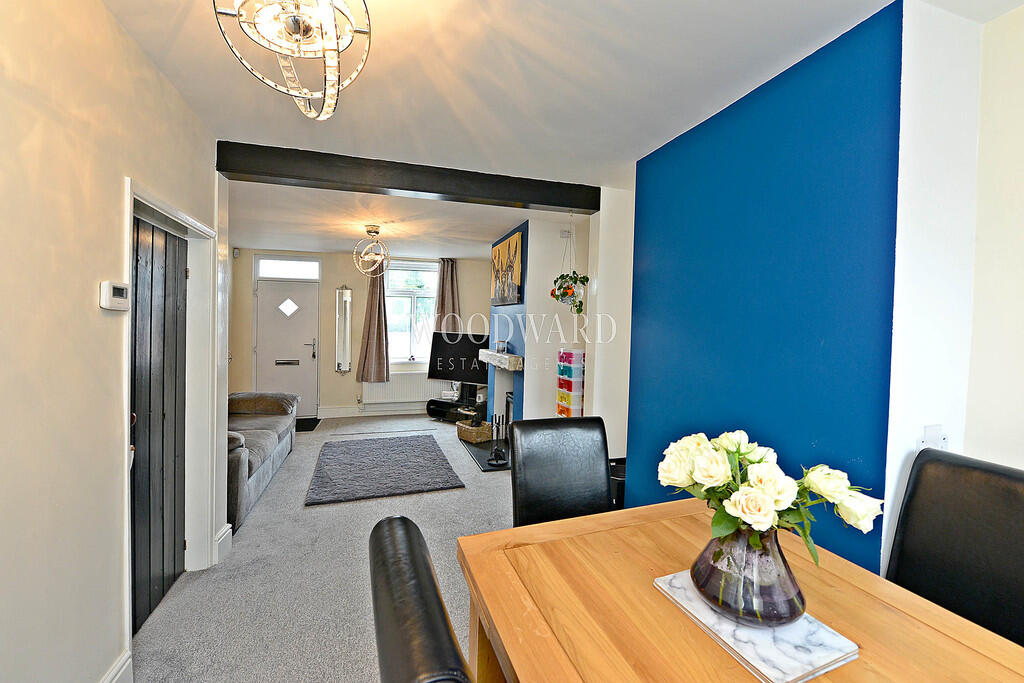 Living/Dining Roo...