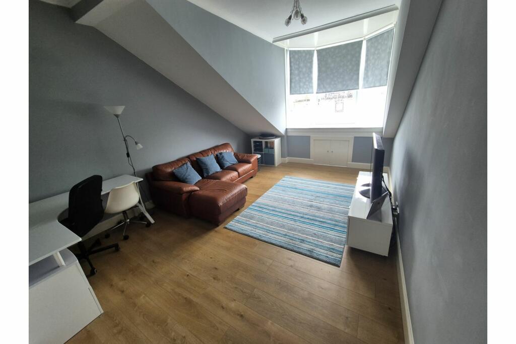 Bedroom/Lounge Two
