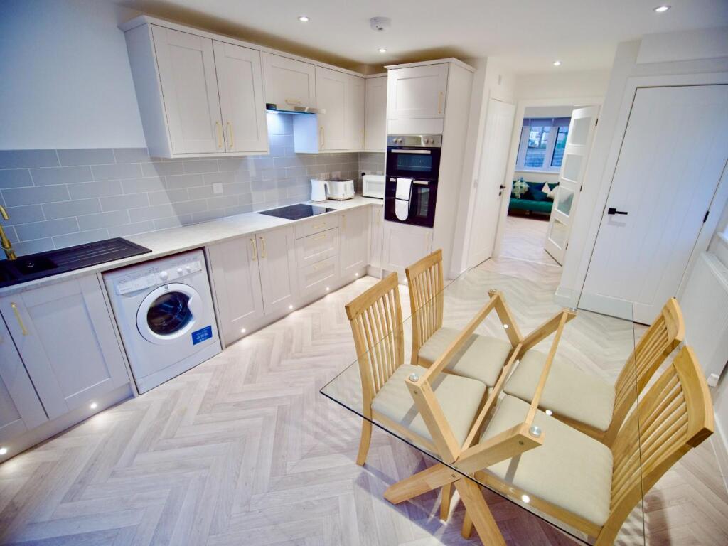 Dining Kitchen