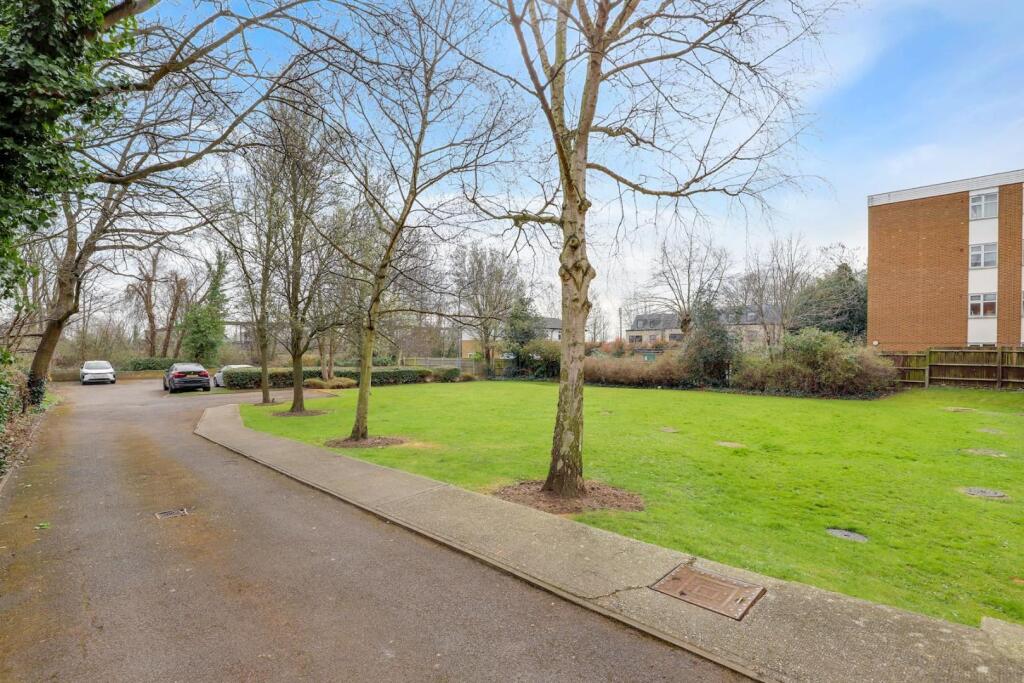13-bf87JHPropWorld - 10 Wakefield Court - 37-mediu