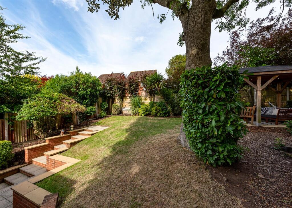 10 Belvide Gardens-external-8.jpg