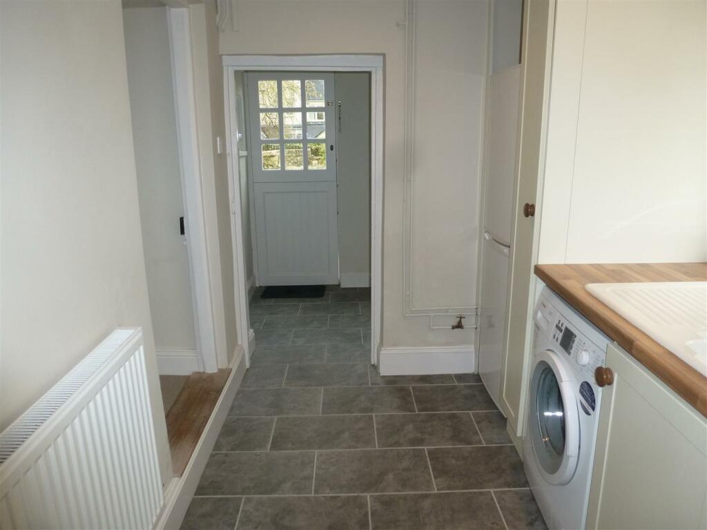 Edge Cottage 11.JPG