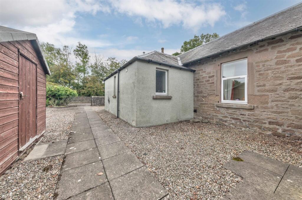 Old School House Drumsturdy Road Kingennie-11.JPG