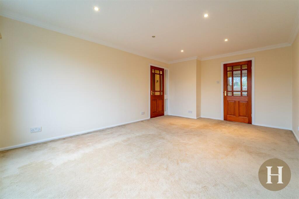Hadleigh Estate Agents-4.jpg