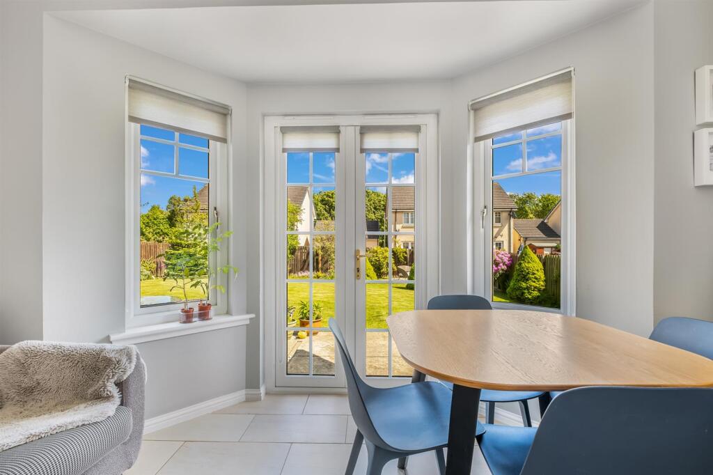 24 Nicoll Place (1).jpg