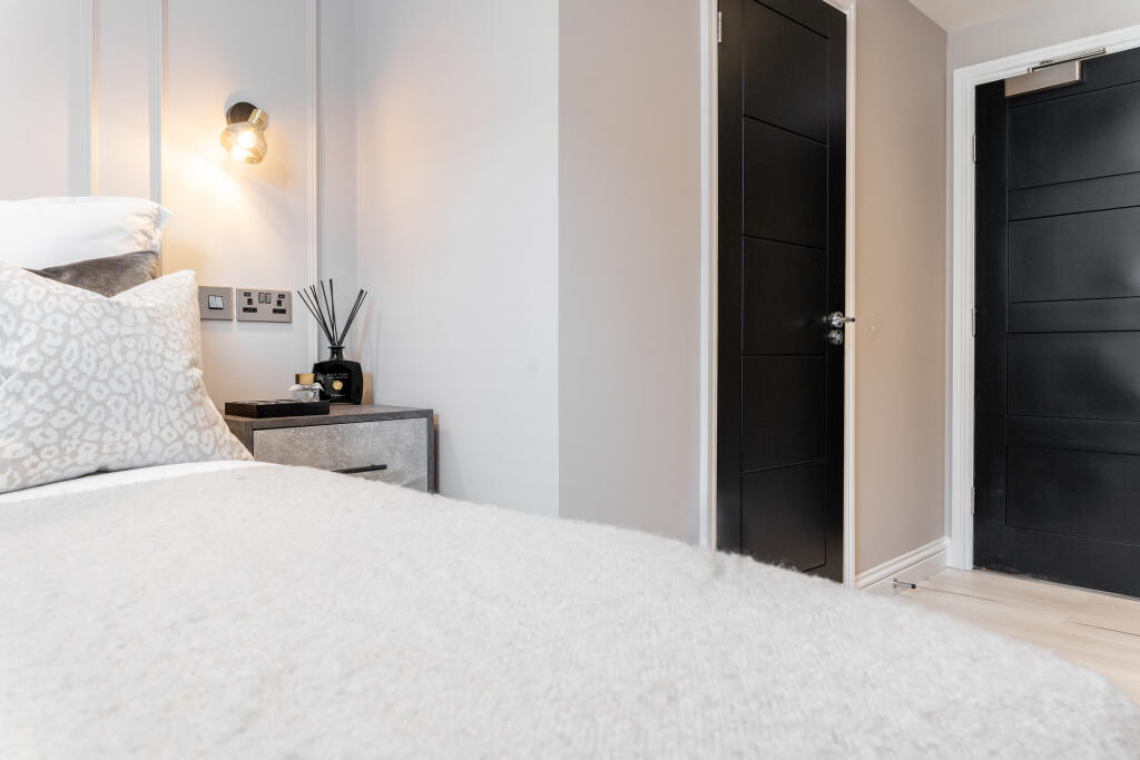 28 Adelaide Rd (28 of 71)