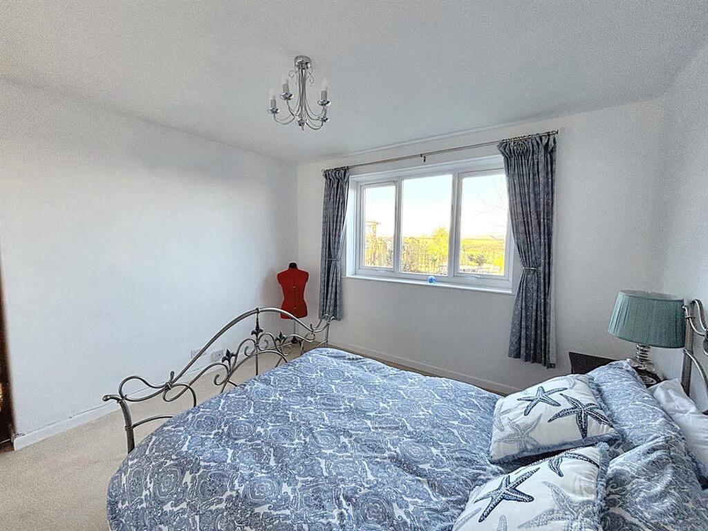 Bedroom 2 2.jpg