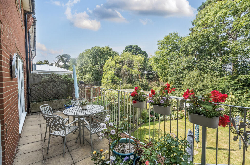 1340259-8-689f621...