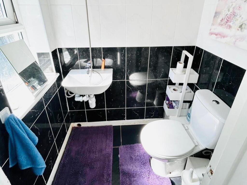 WC.jpg