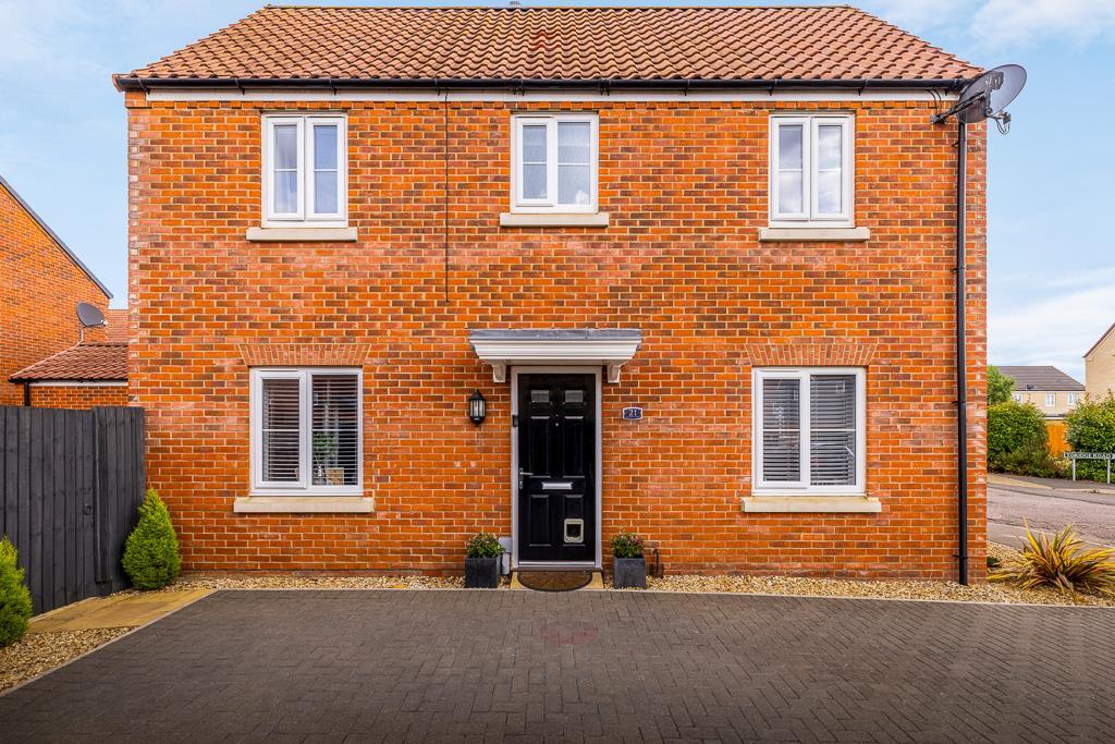 21 Derwent Way (Spalding)-5.jpg