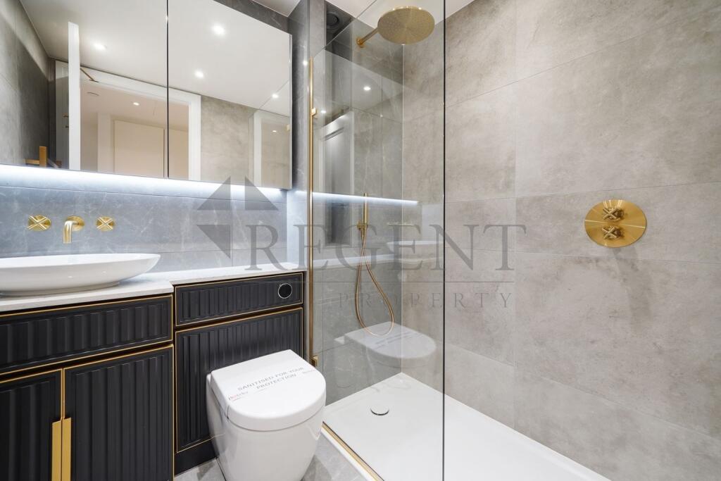 Main en-suite