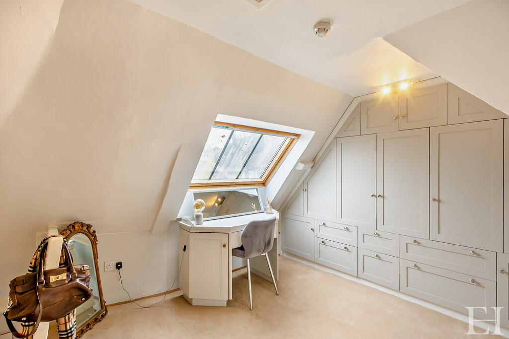 8643202-interiorW...