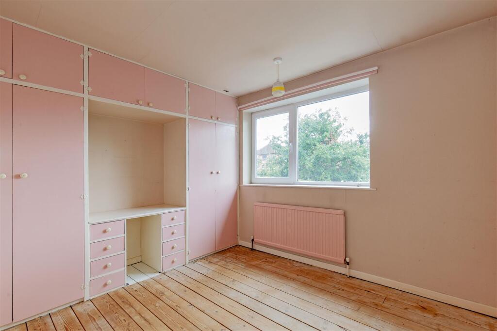 Bedroom 2-1.jpg