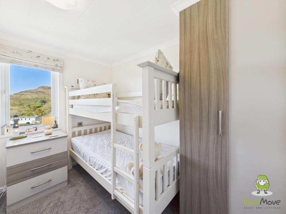 Bedroom 1 - Park Home Emily Dimelow Ewemove Whitch
