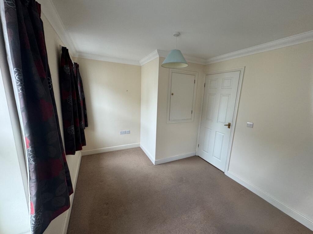 2 Brewery Court, Dawlish - Ft bed (2)