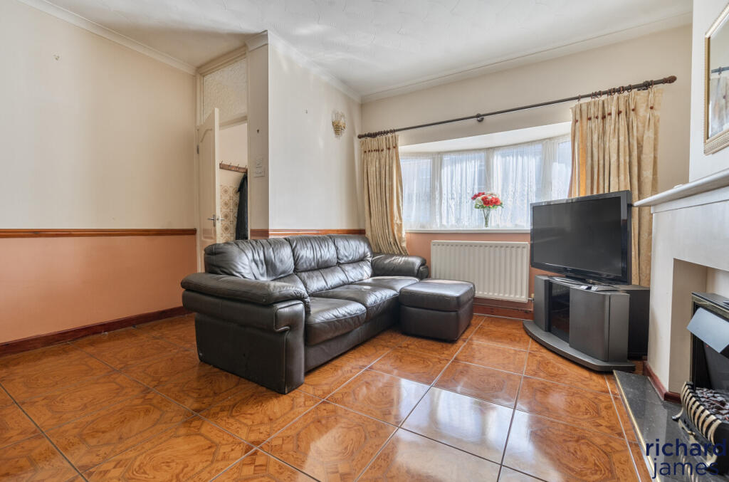 81889d75876944439a8eac58309b25b4