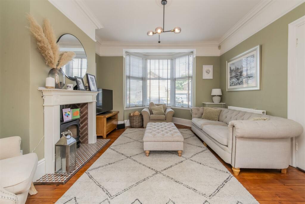 Home_1.JPG