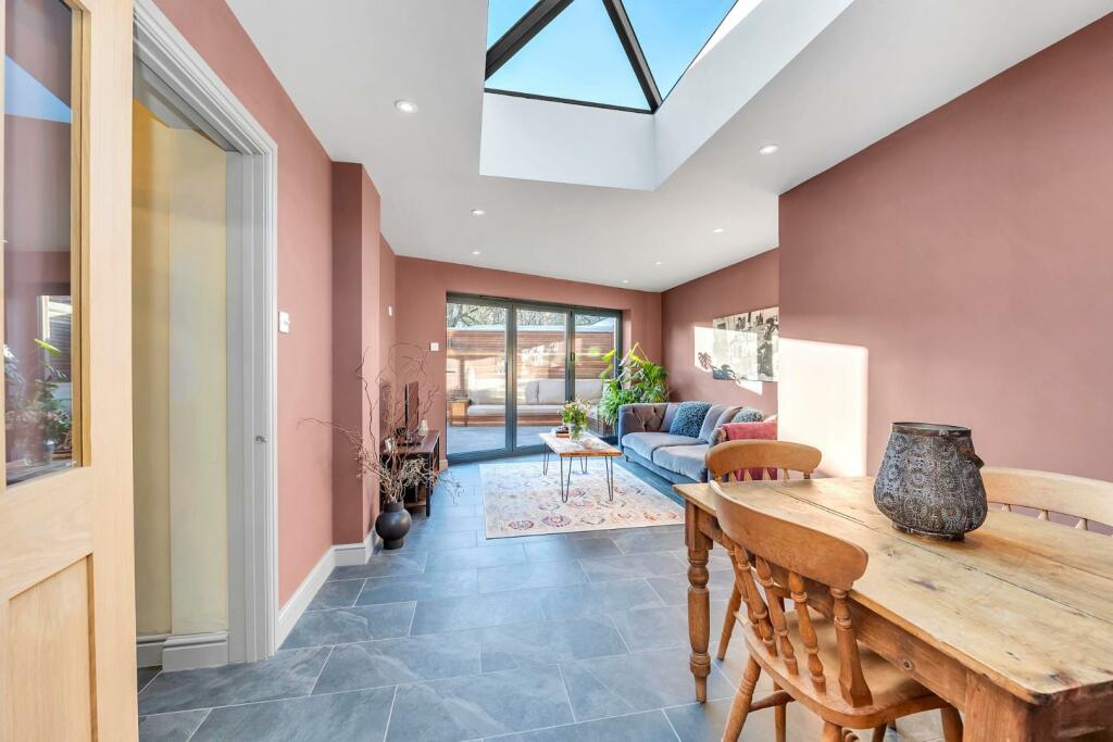 8 Sicklesmere Road [Garden Room].jpg