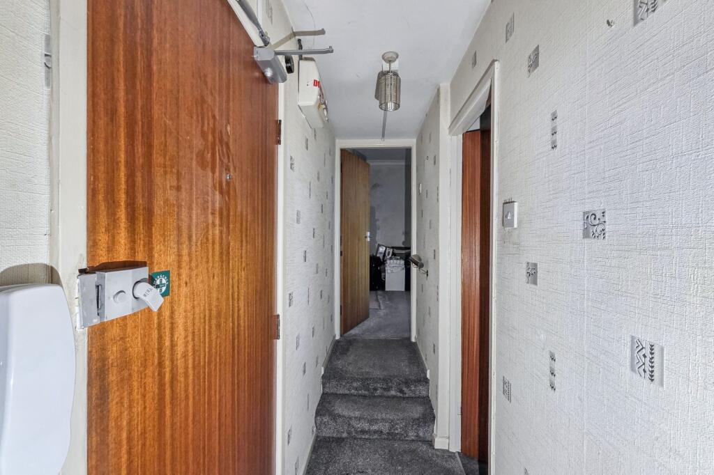 Flat 14 Jubilee Cottages 143-145 St. Andrews Road South Lytham St. Annes Lancashire, FY8 1YB