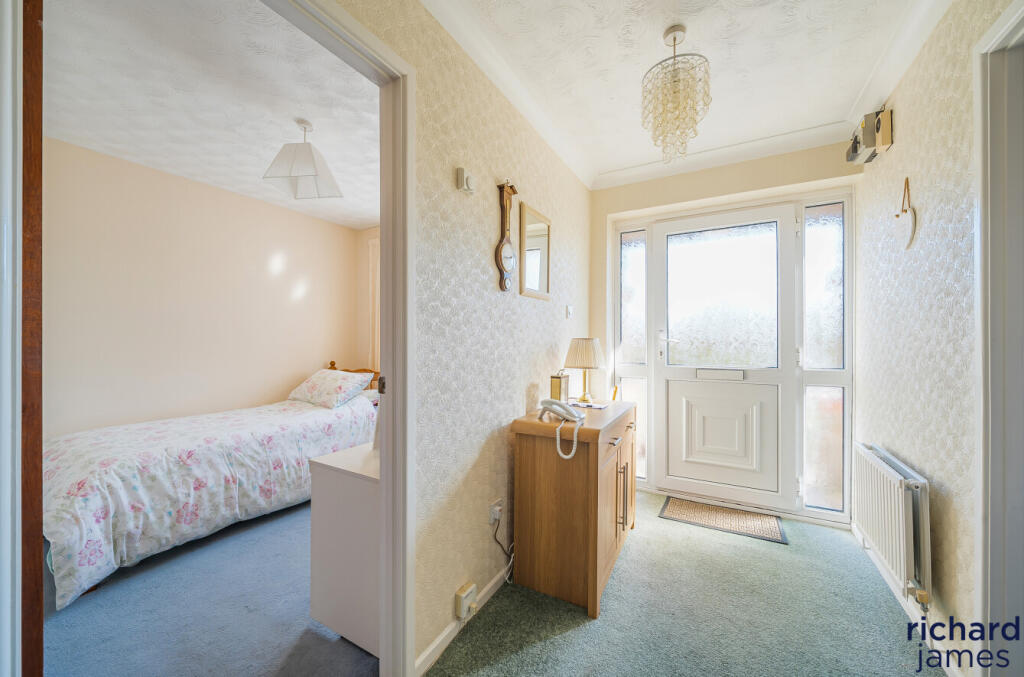 93e8fa686c8f478b9a7f2719f5c5aa55