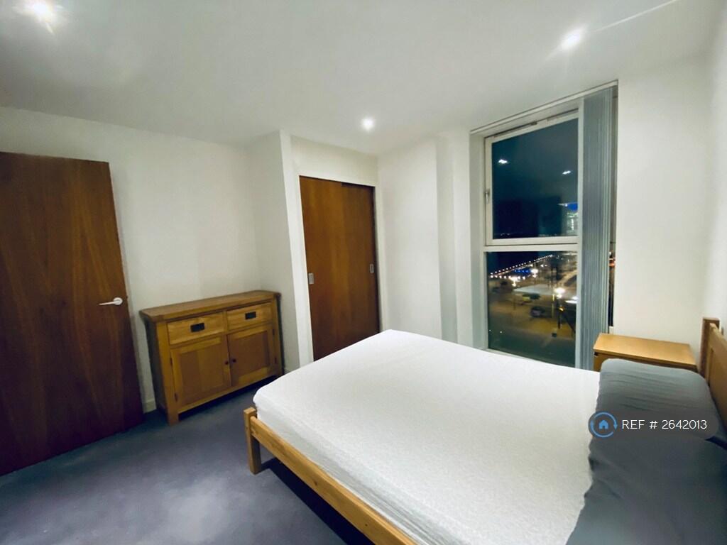 Bedroom (Wardrobe)