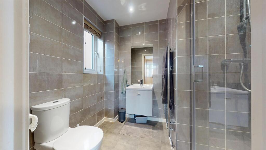 Cherwell Avenue En-suite