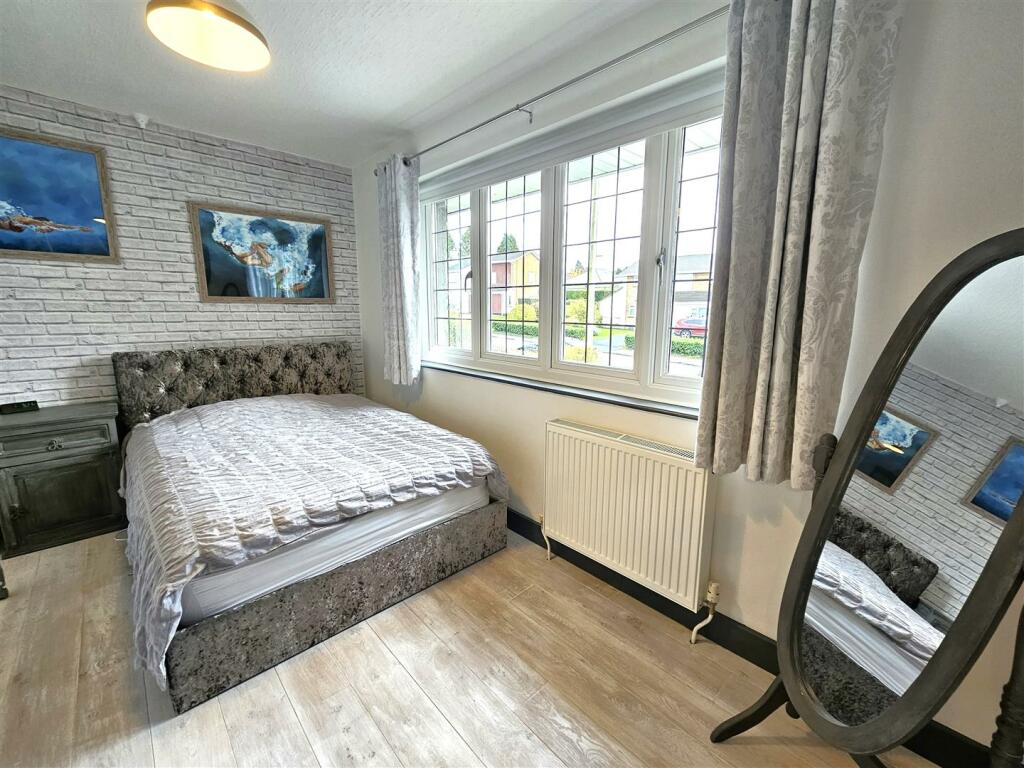 Bedroom 4.jpg